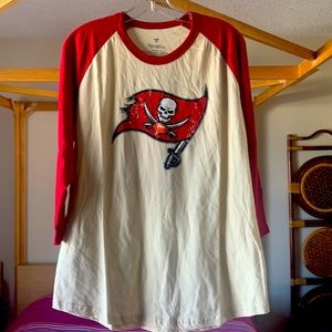 Brand new Men’s Buccaneers raglan tee. Size medium